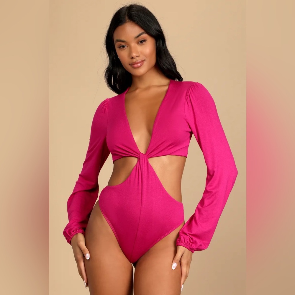 NWOT Lulu’s bodysuit
